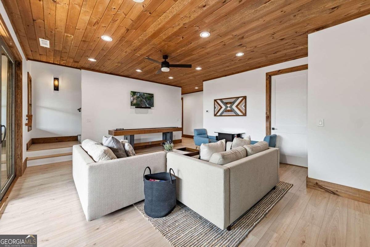 351 South Dream Catcher Blue Ridge - 33