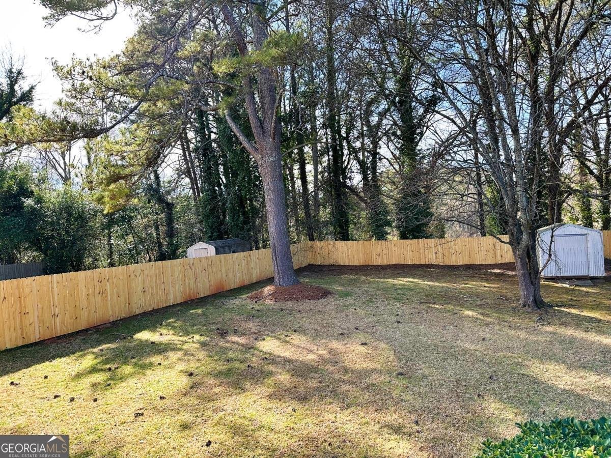 2257 Collins Drive East Point - 28