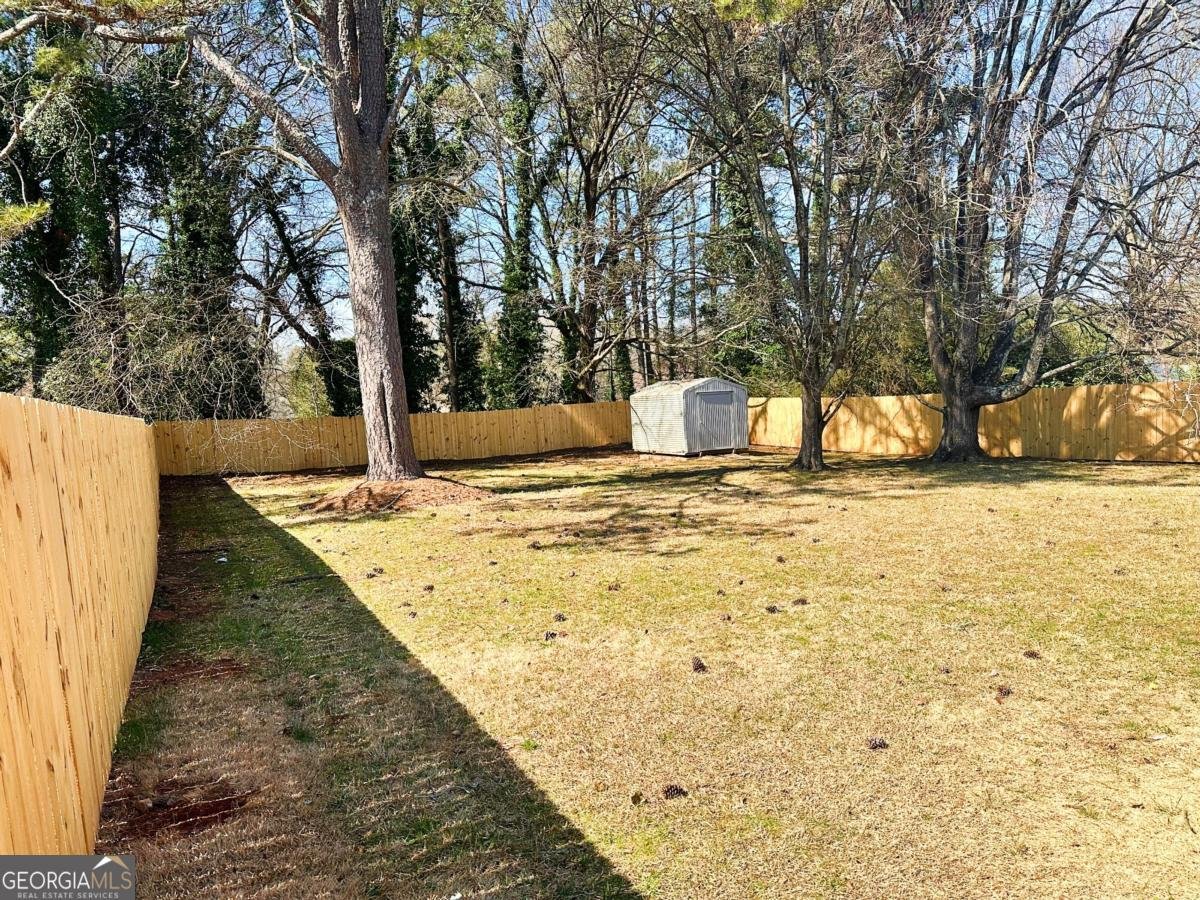 2257 Collins Drive East Point - 29