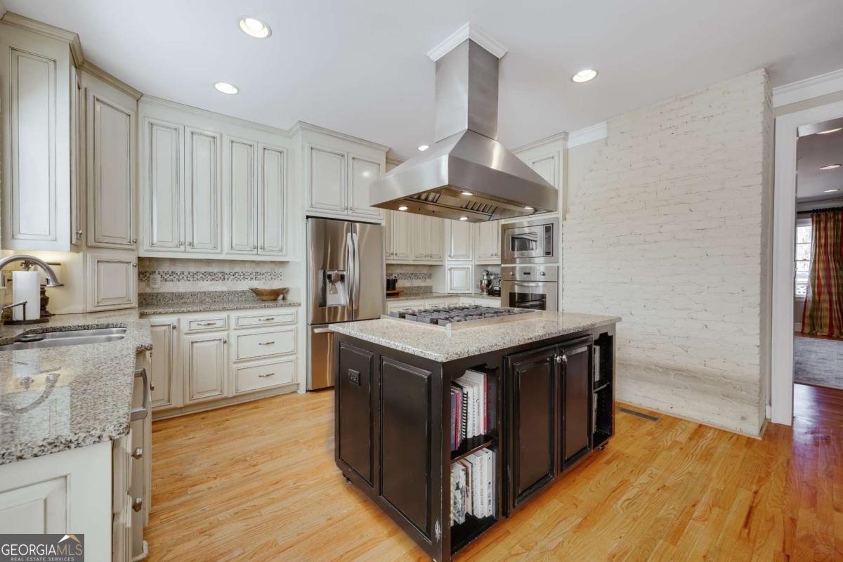 577 Cloverhurst Avenue Athens - 15
