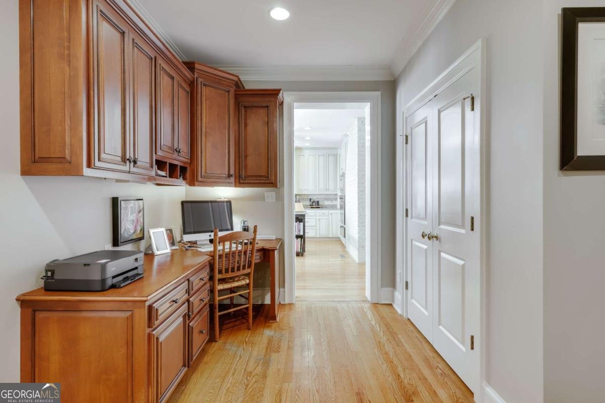 577 Cloverhurst Avenue Athens - 18