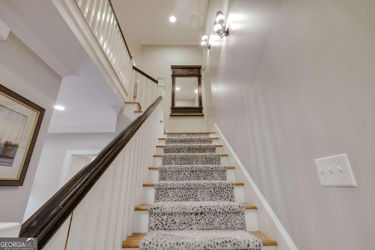 577 Cloverhurst Avenue Athens - 45
