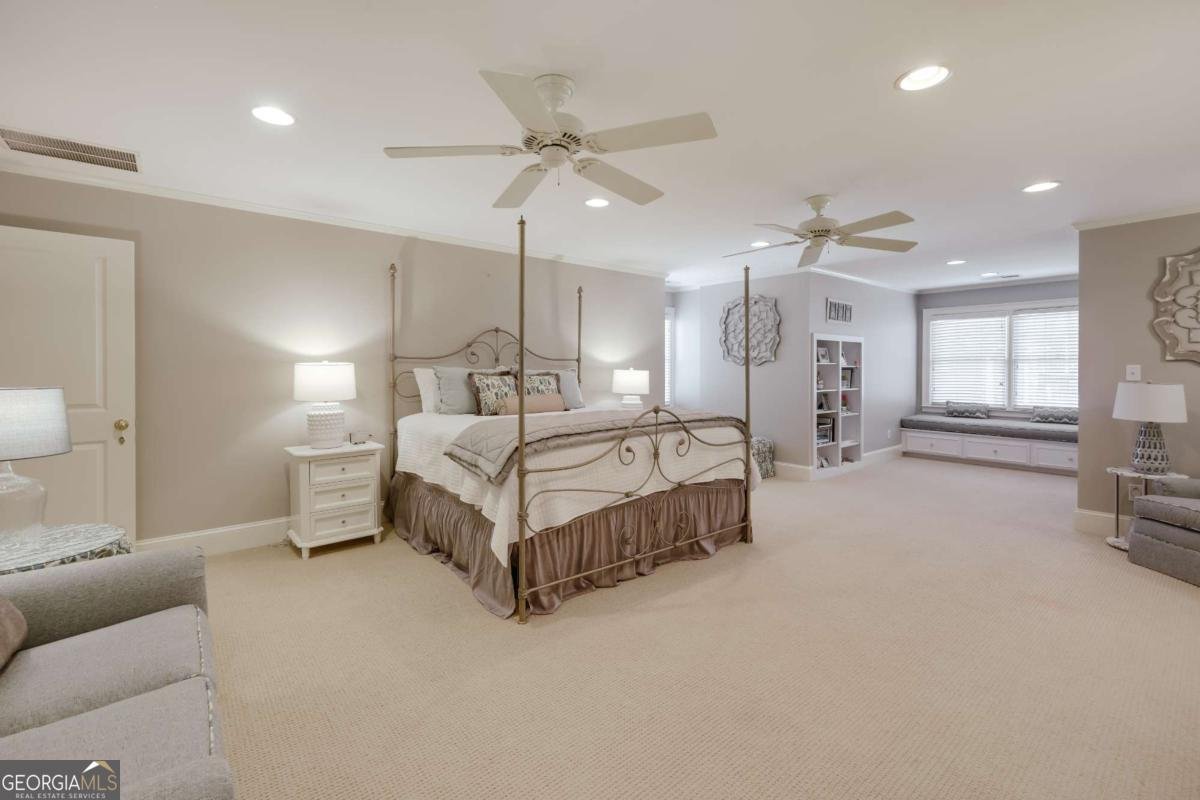 577 Cloverhurst Avenue Athens - 49