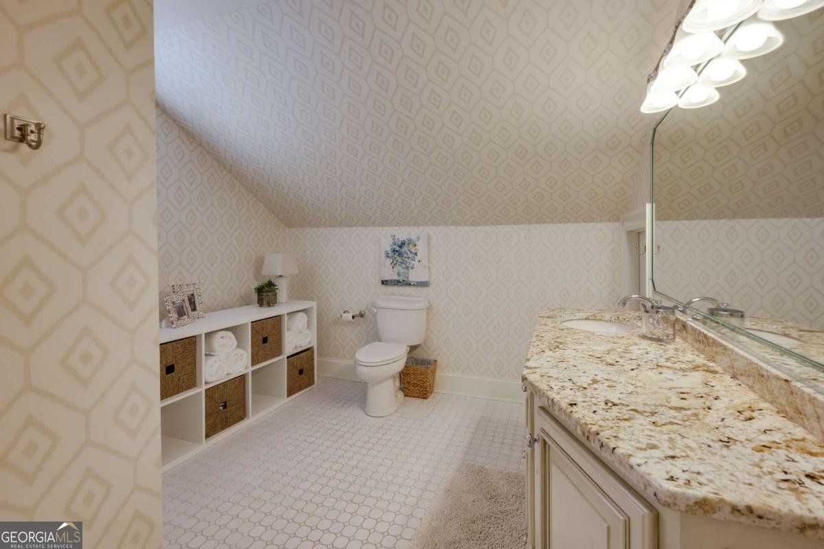 577 Cloverhurst Avenue Athens - 51