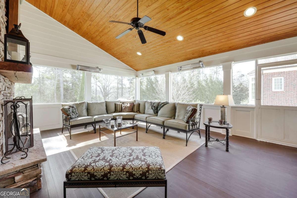 577 Cloverhurst Avenue Athens - 53
