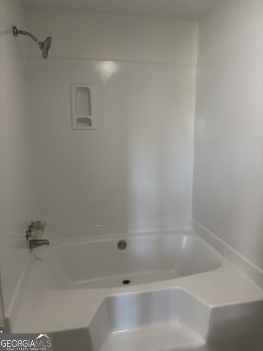 8053 Woodlake Drive Riverdale - 18