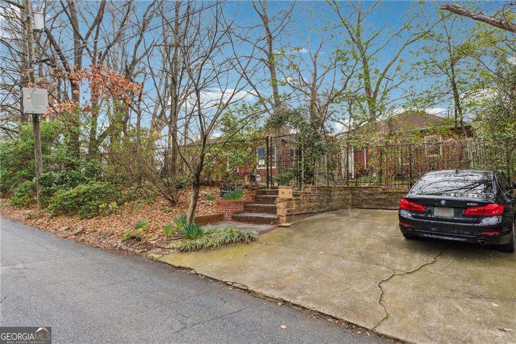 698 Bellemeade Avenue Atlanta - 37