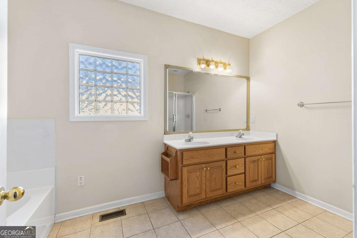 3322 Barry Lane Gainesville - 15