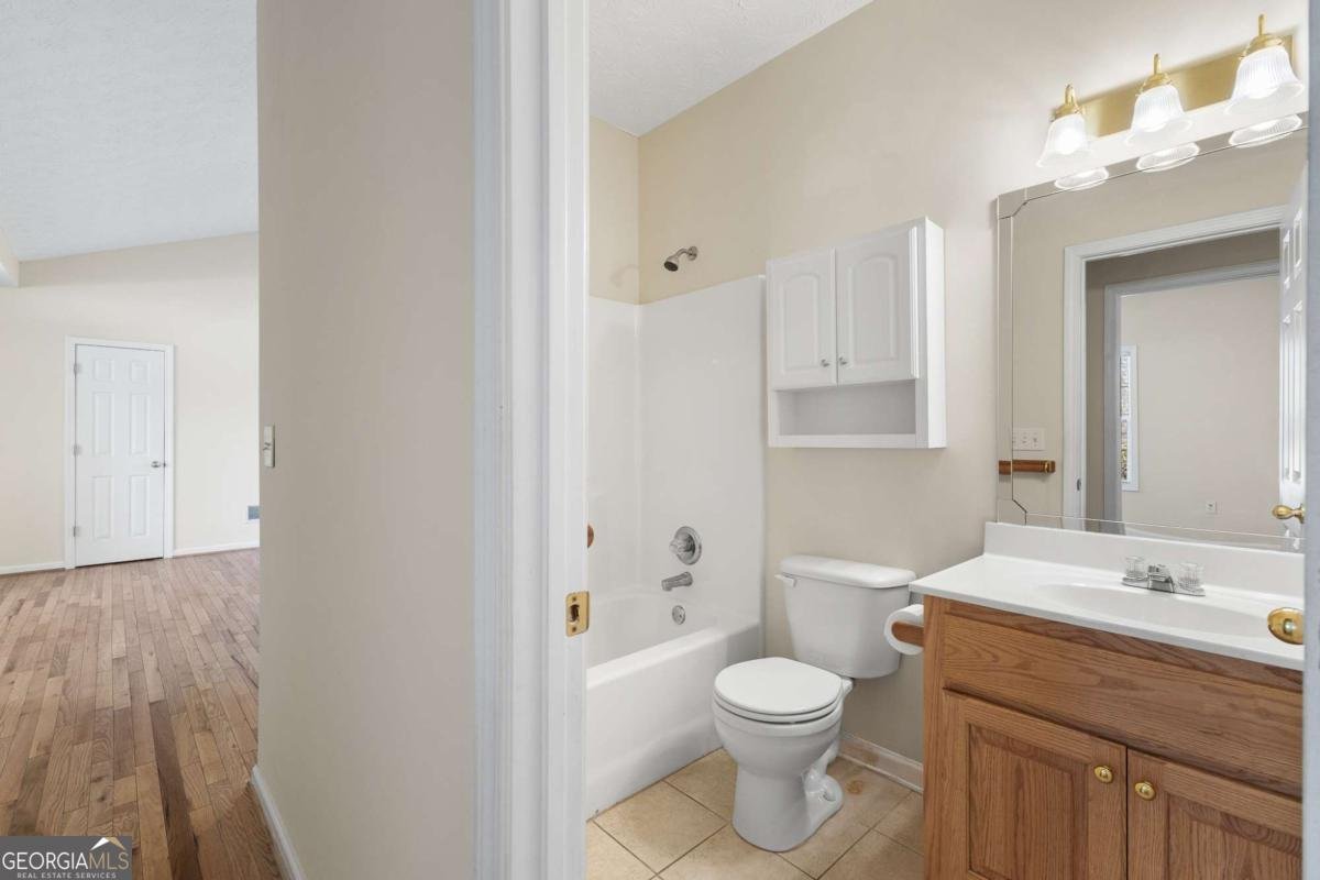 3322 Barry Lane Gainesville - 22