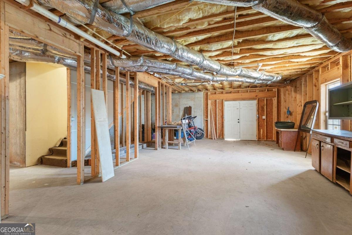 3322 Barry Lane Gainesville - 28