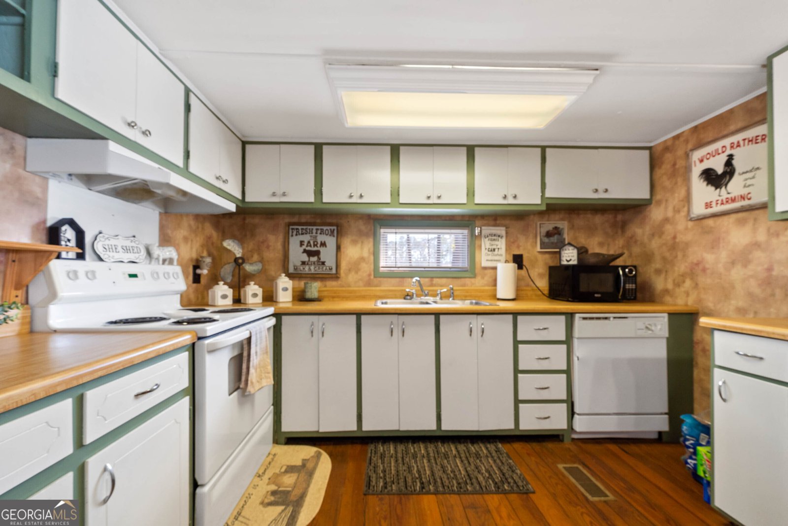 433 Dwain Ball Road Sparta - 28