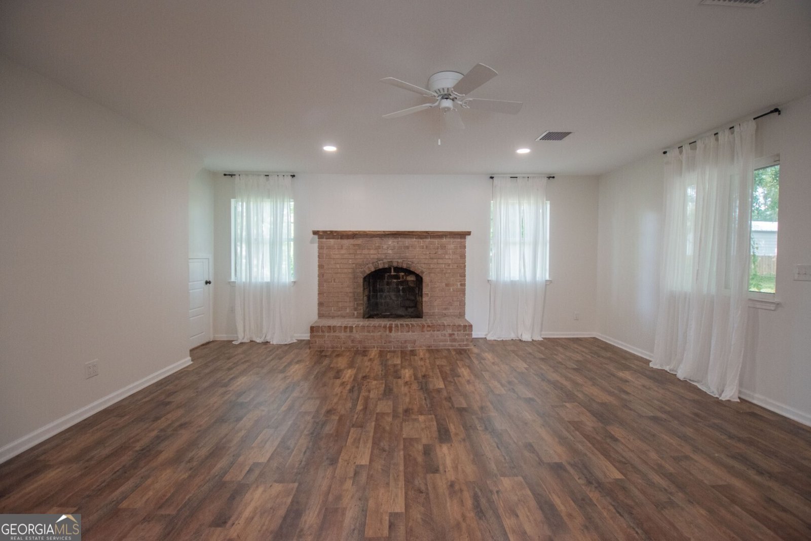 203 George Street St. Marys - 10