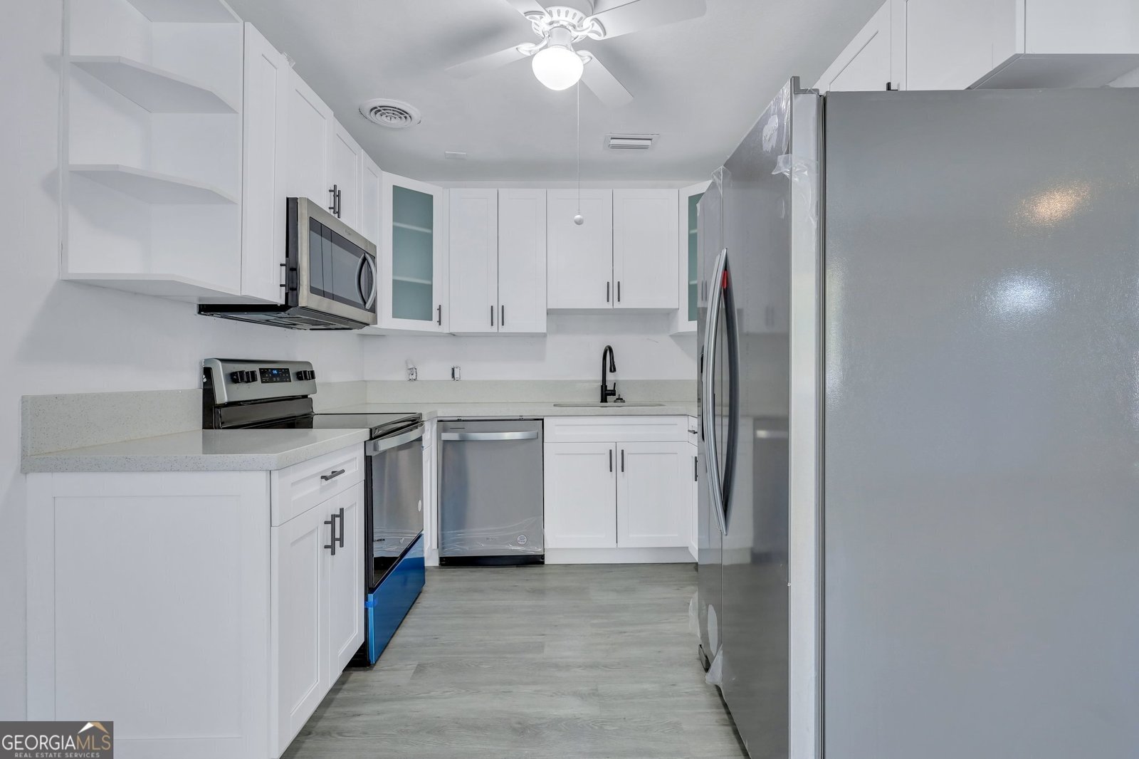 811 Lee Street Brunswick - 4