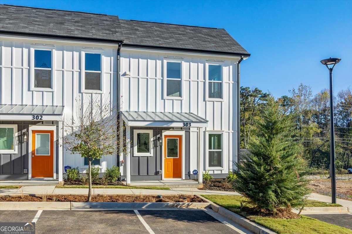697 Fayetteville Road Atlanta - 1