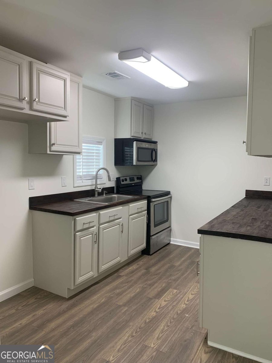 675 Main Street Baxley - 4