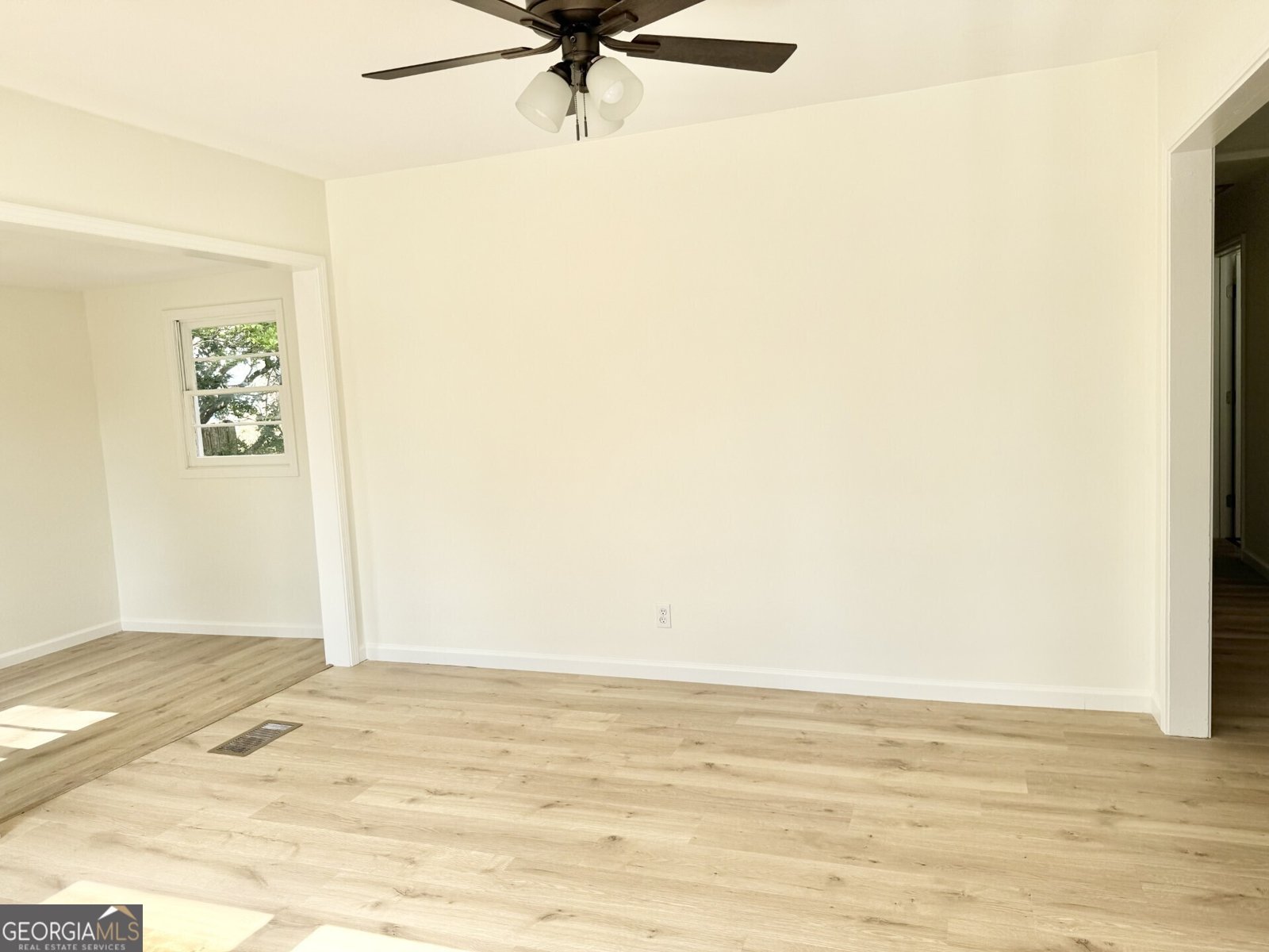 202 Chilton Crescent Lagrange - 3
