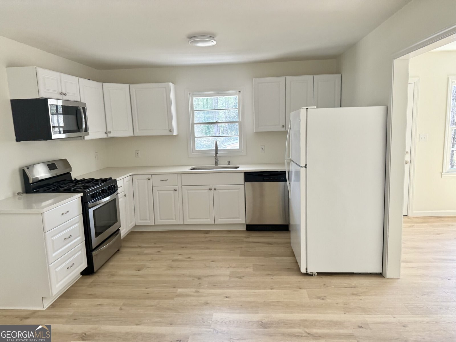 202 Chilton Crescent Lagrange - 6