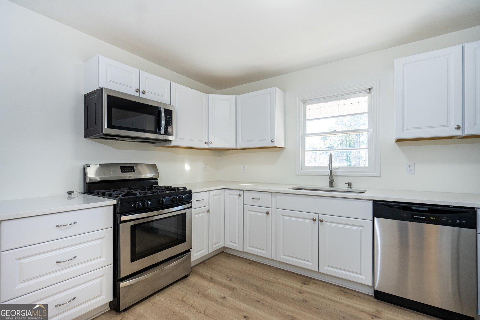 202 Chilton Crescent Lagrange - 9