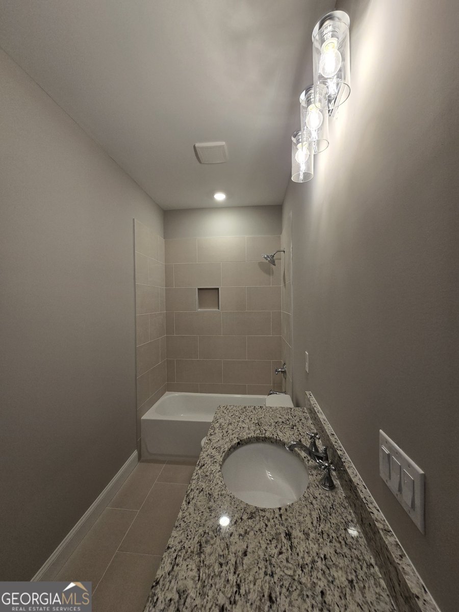 397 Lake Vista Drive Statham - 32