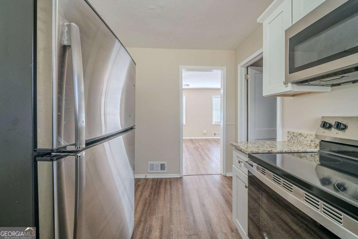 1433 Dennis Drive Decatur - 3