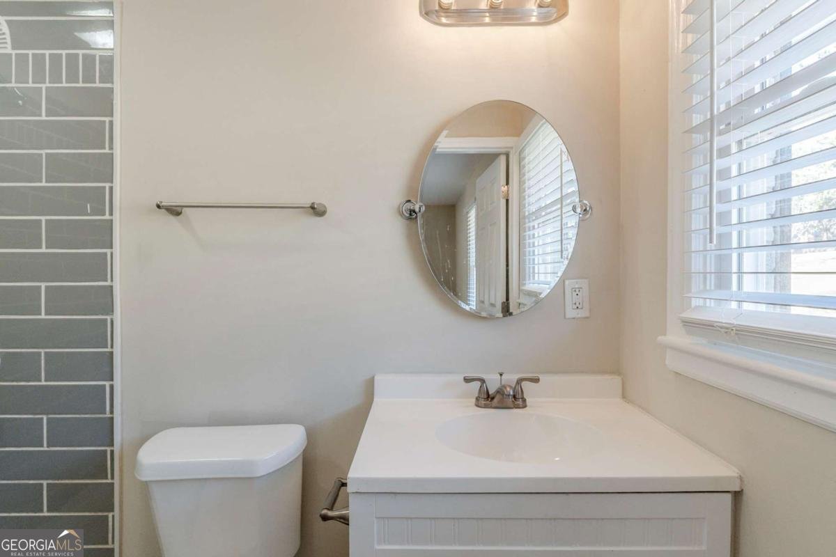 1662 Flintwood Drive Atlanta - 14