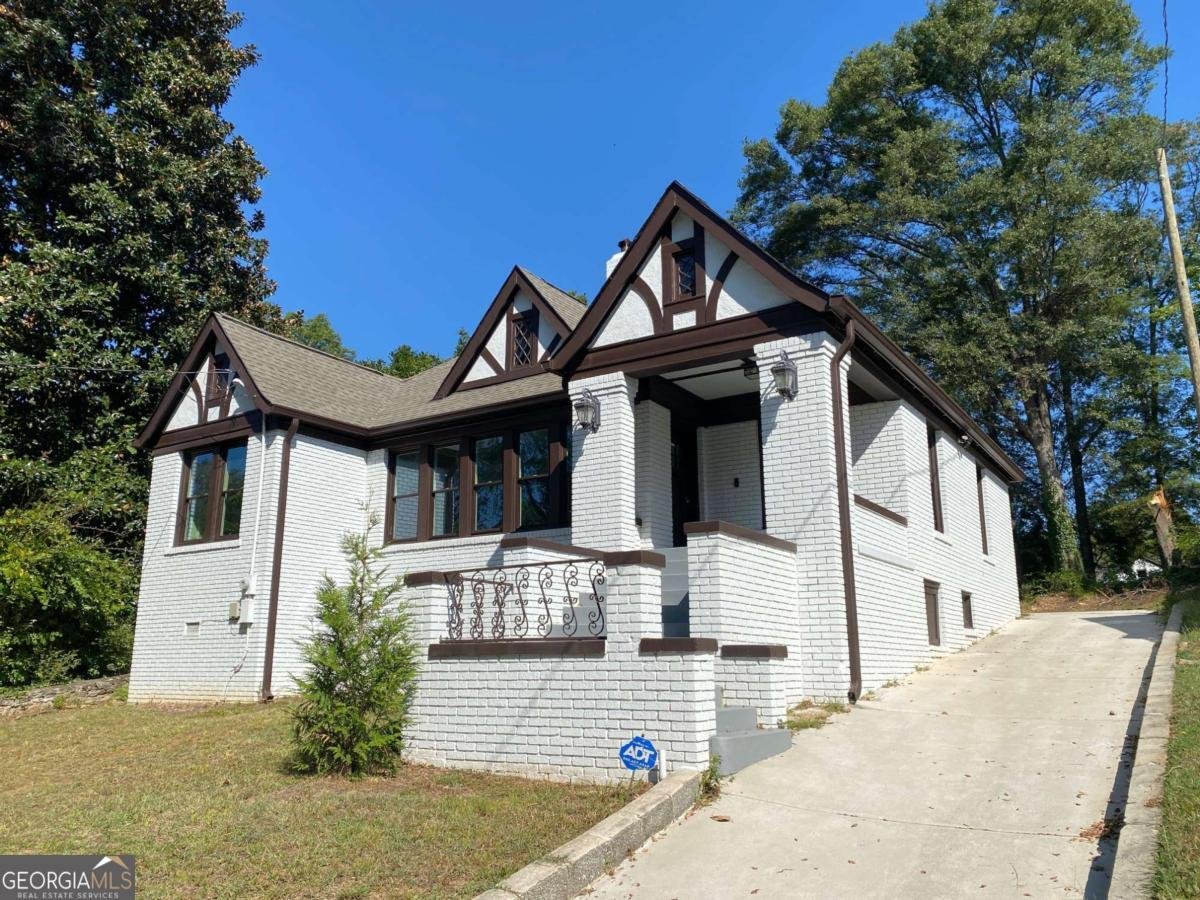1677 Gordon Street Atlanta - 2