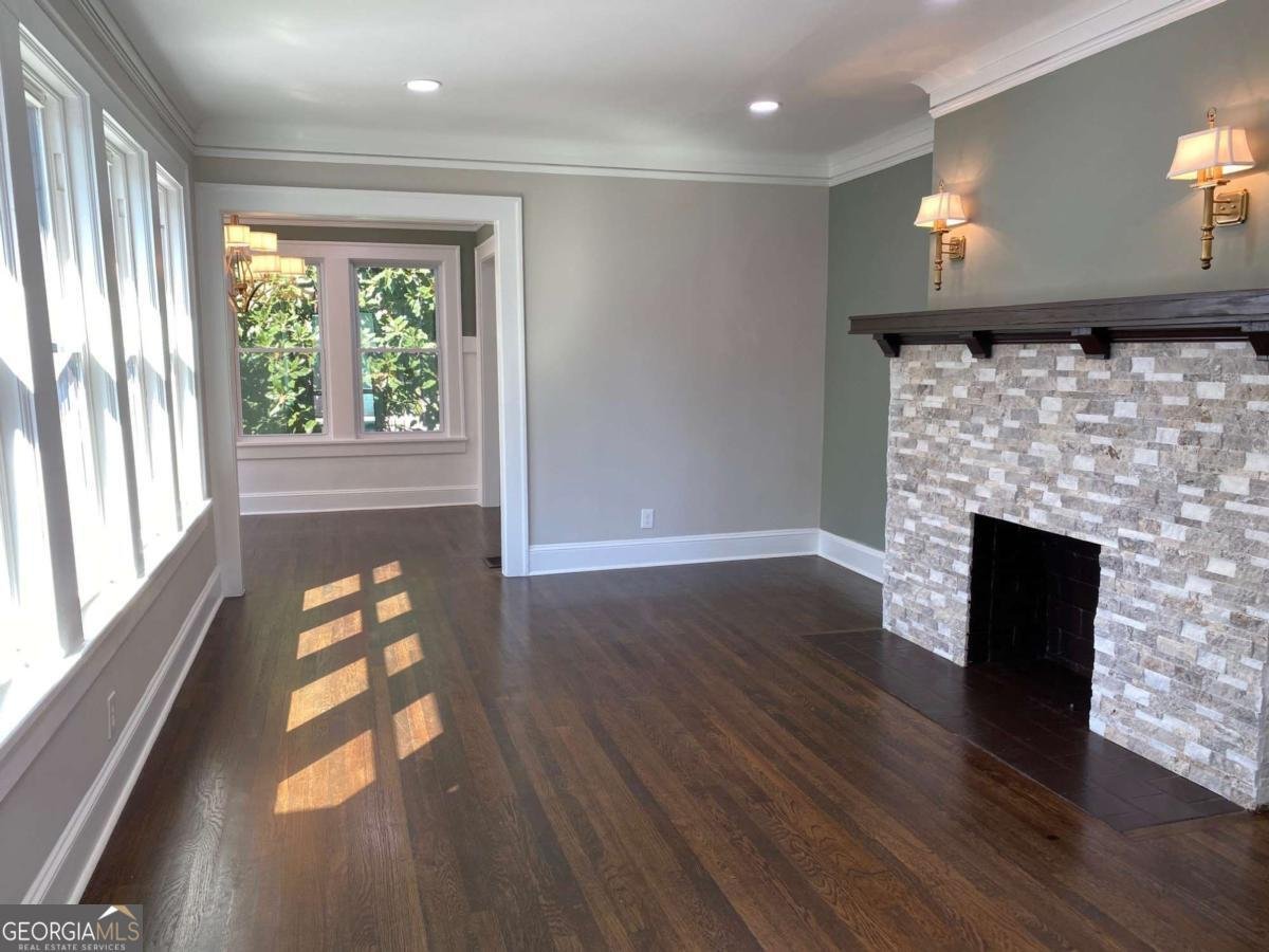 1677 Gordon Street Atlanta - 4