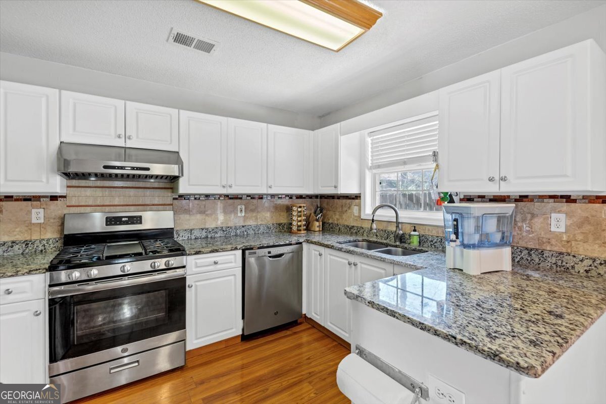 1098 Berkley Drive Smyrna - 17