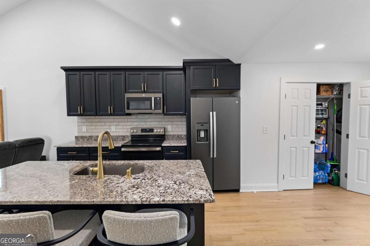 100 Reed Street Canton - 19