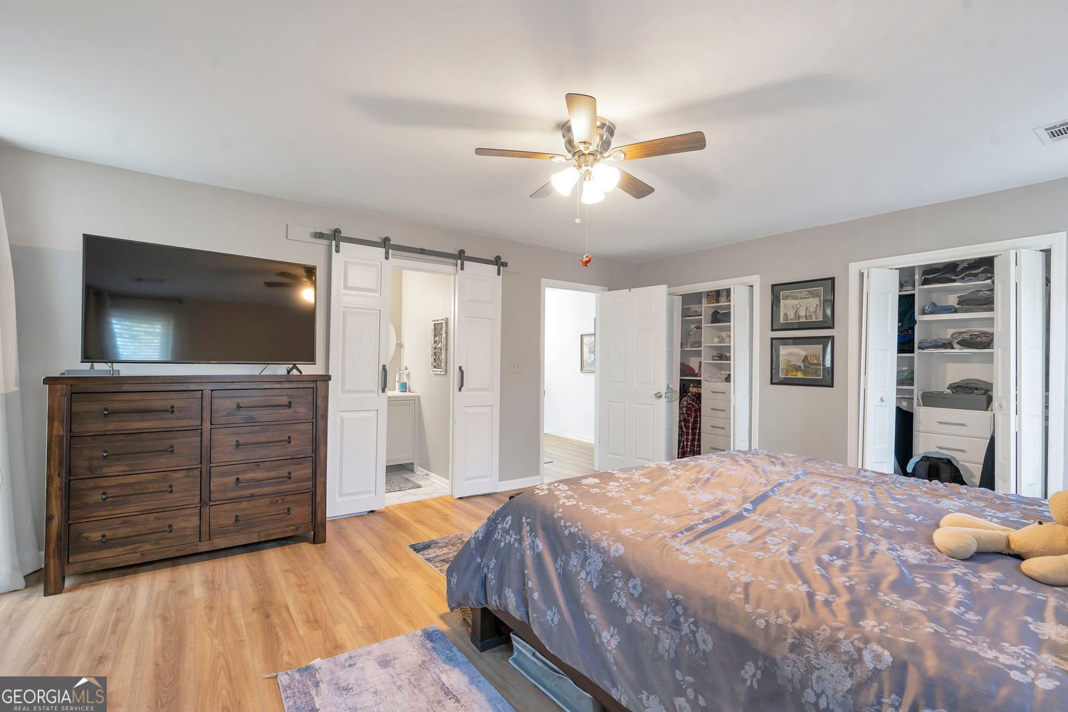 1115 Riverbend Club Drive Drive Atlanta - 28