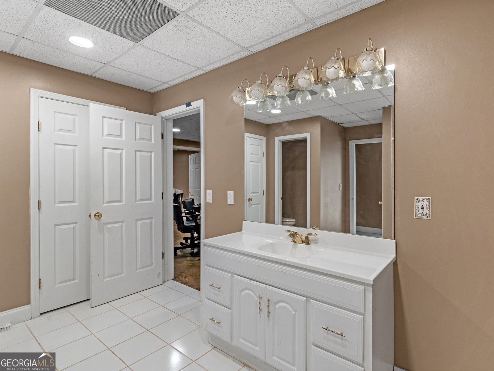 8531 Shore Drive Jonesboro - 52