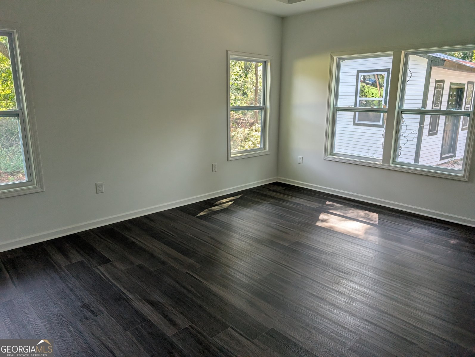128 College Drive Barnesville - 15