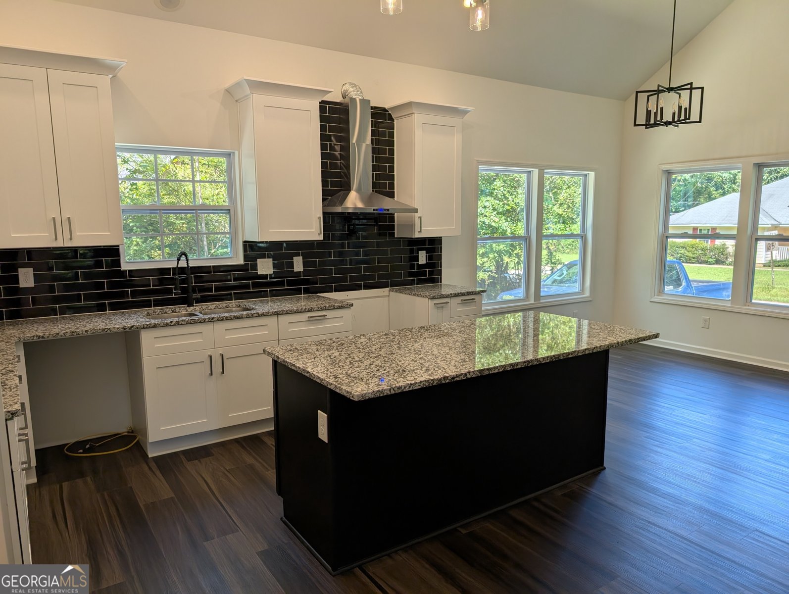 128 College Drive Barnesville - 25