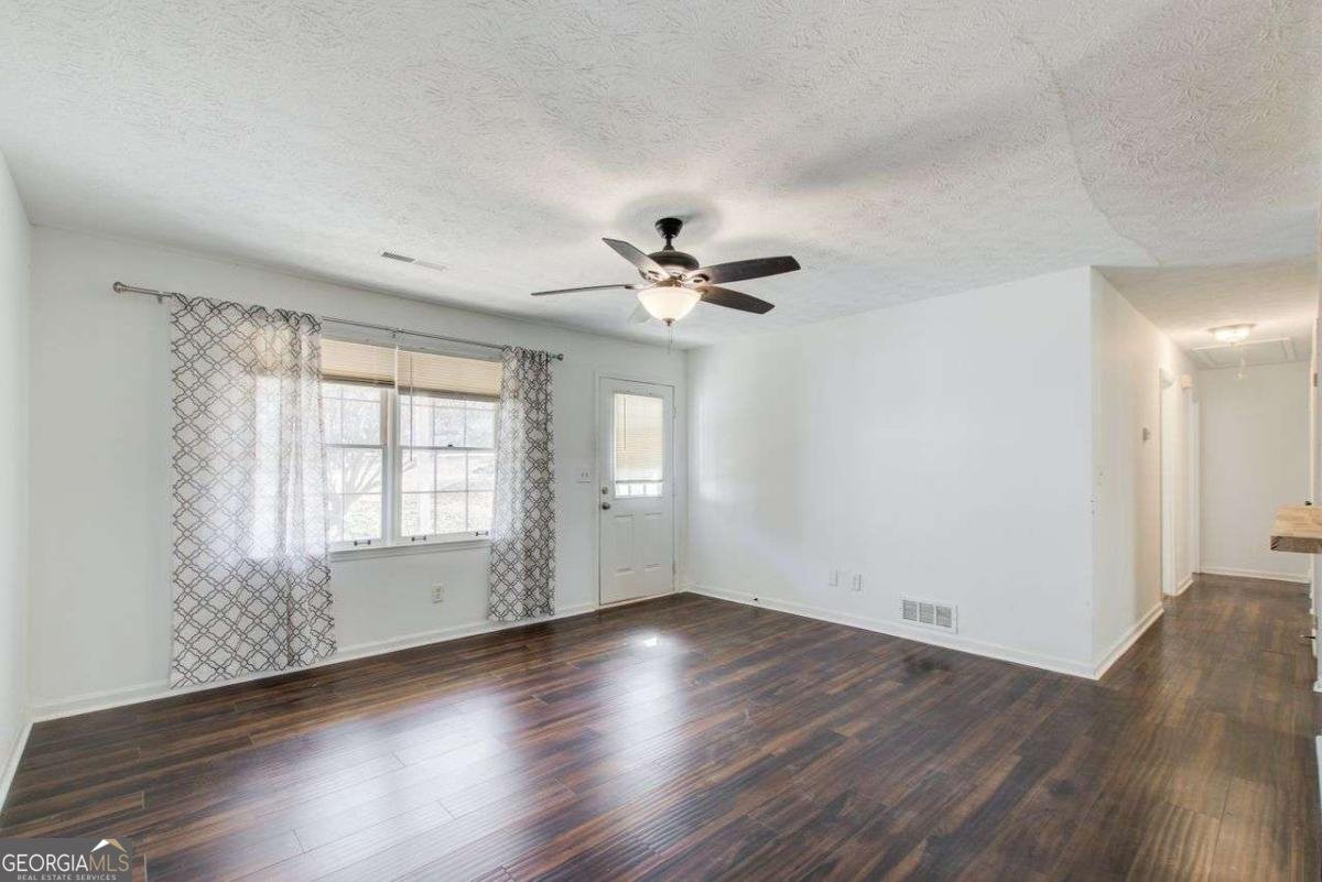 170 Roberts Road Covington - 6