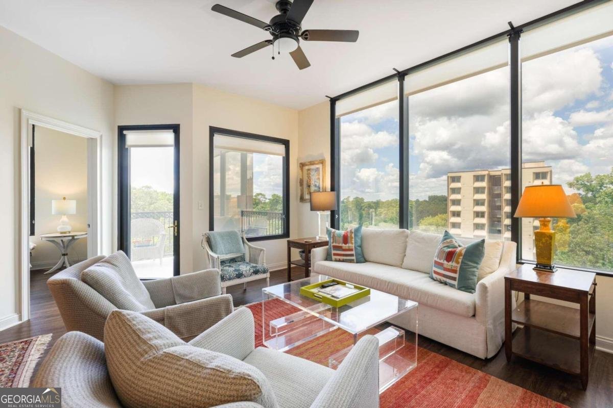 2828 Peachtree Road Atlanta - 11