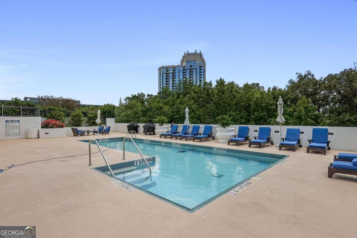 2828 Peachtree Road Atlanta - 25
