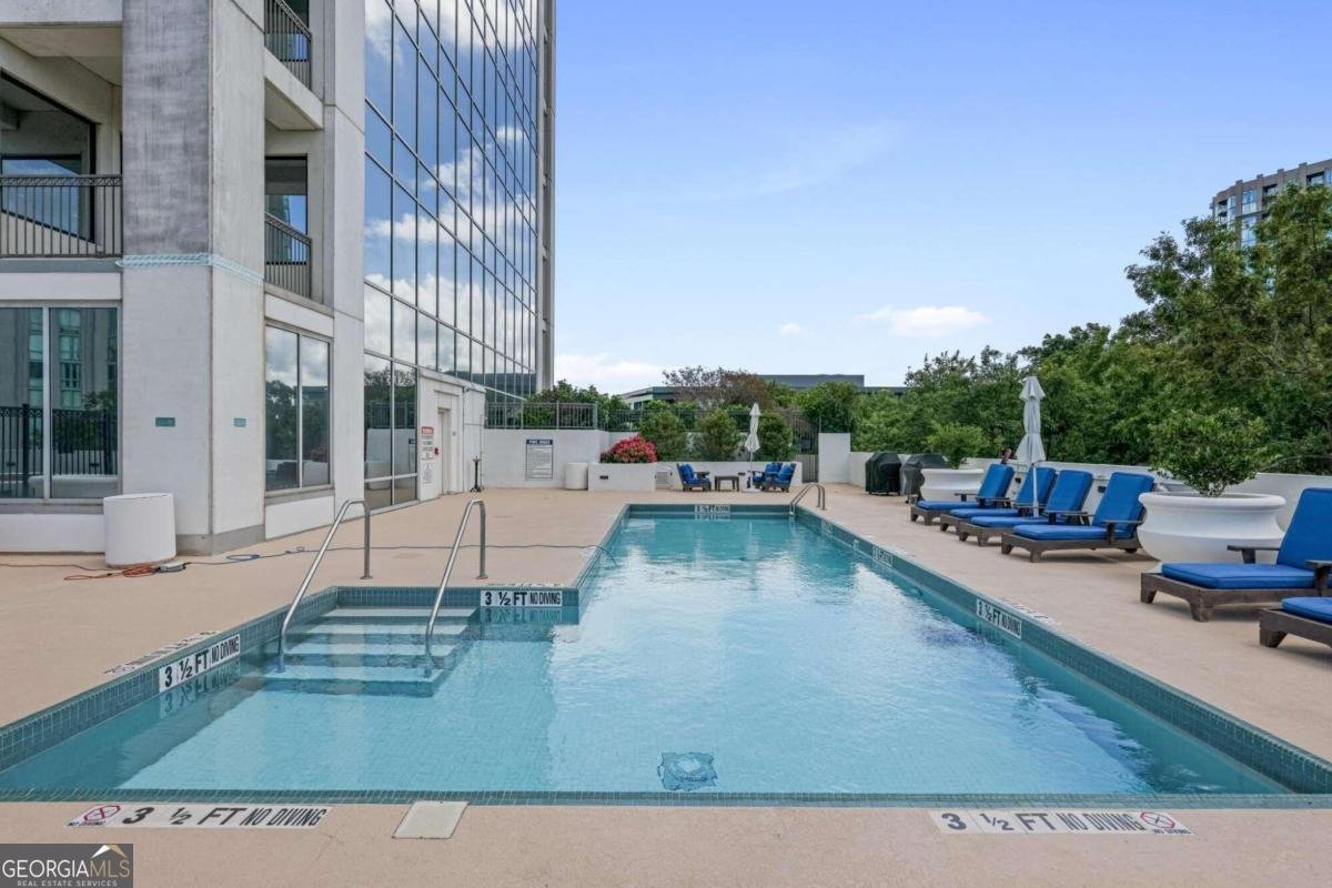 2828 Peachtree Road Atlanta - 26