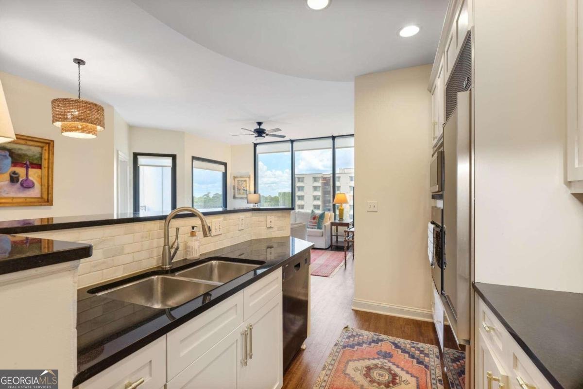 2828 Peachtree Road Atlanta - 7