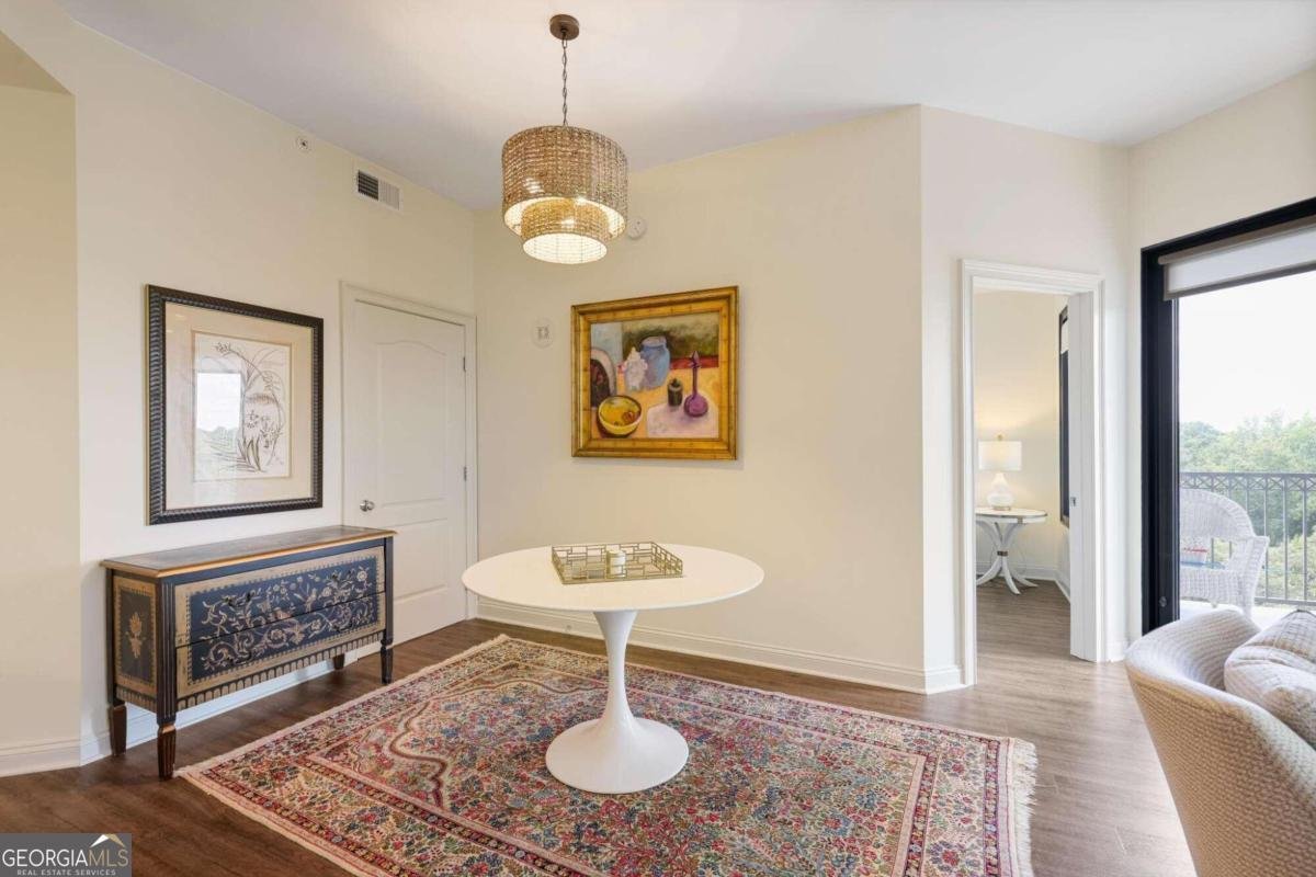 2828 Peachtree Road Atlanta - 8