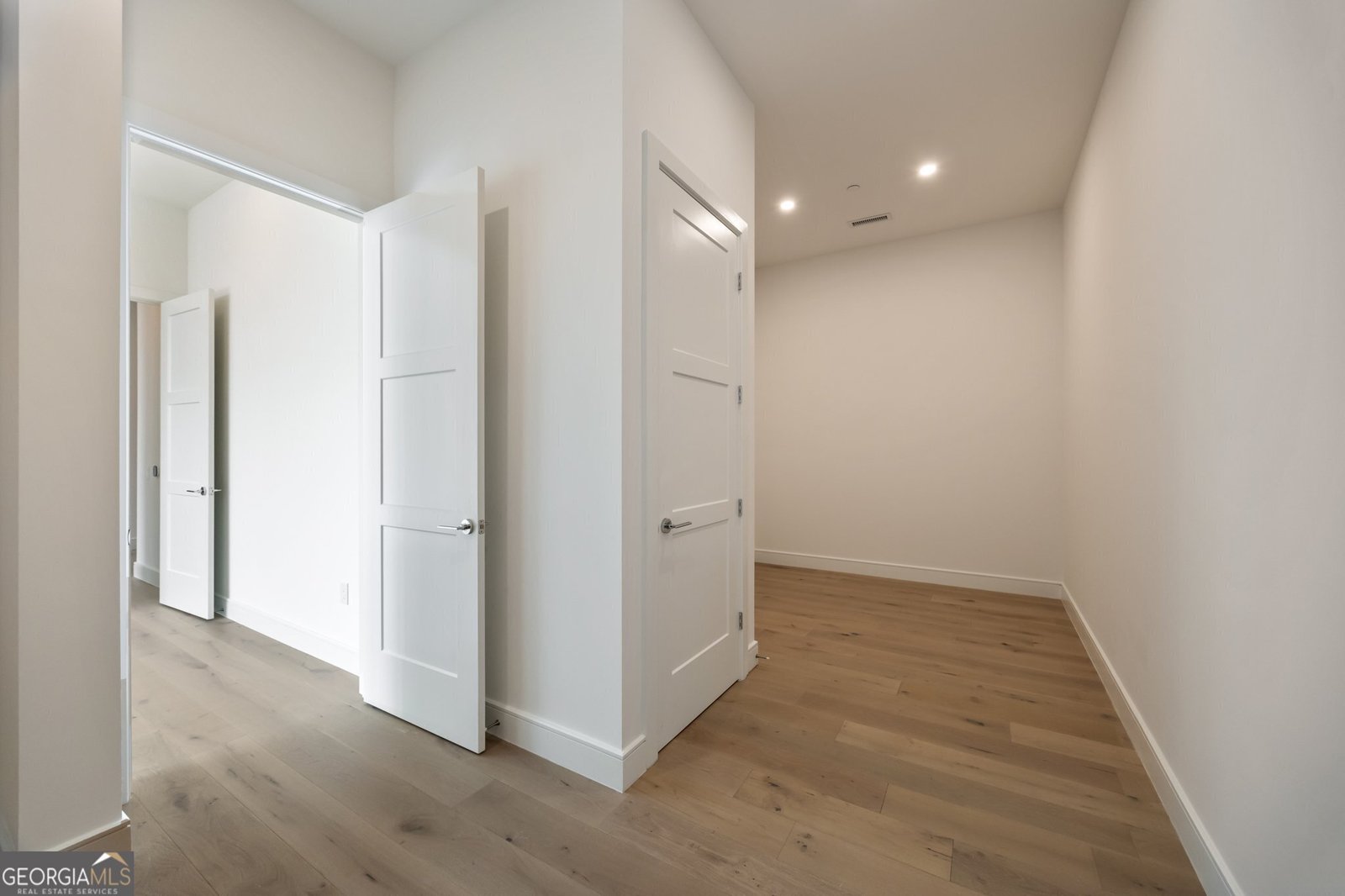 2425 Peachtree Road Atlanta - 26