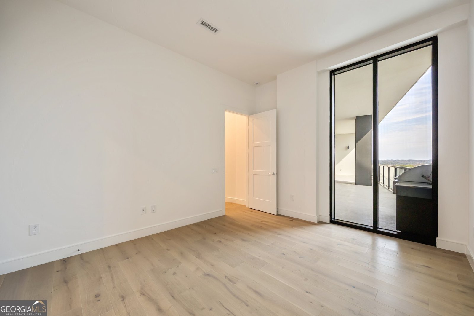 2425 Peachtree Road Atlanta - 43