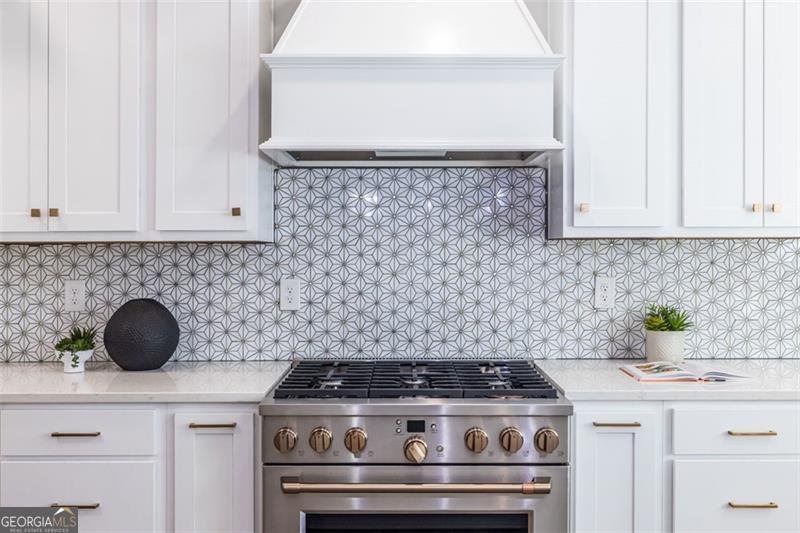 1131 PINEHURST Drive Greensboro - 18