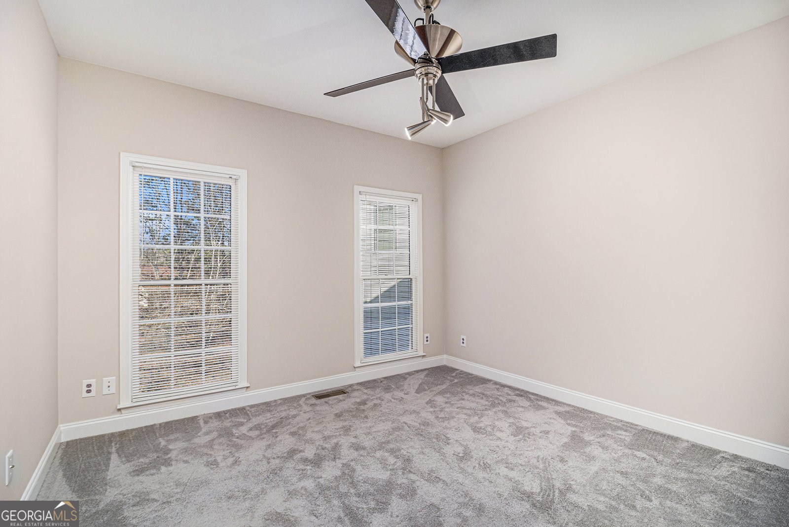 3735 Holiday Lane Lane Atlanta - 20