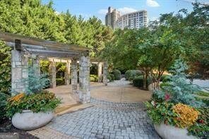 700 PARK REGENCY Place Atlanta - 28