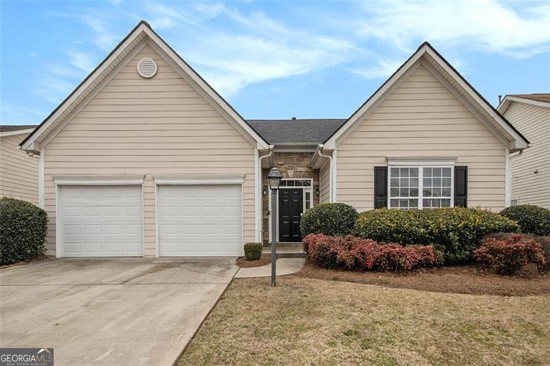 503 GOLDFINCH Way Stockbridge - 1