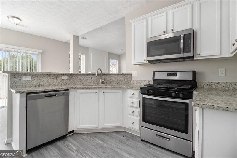 503 GOLDFINCH Way Stockbridge - 4