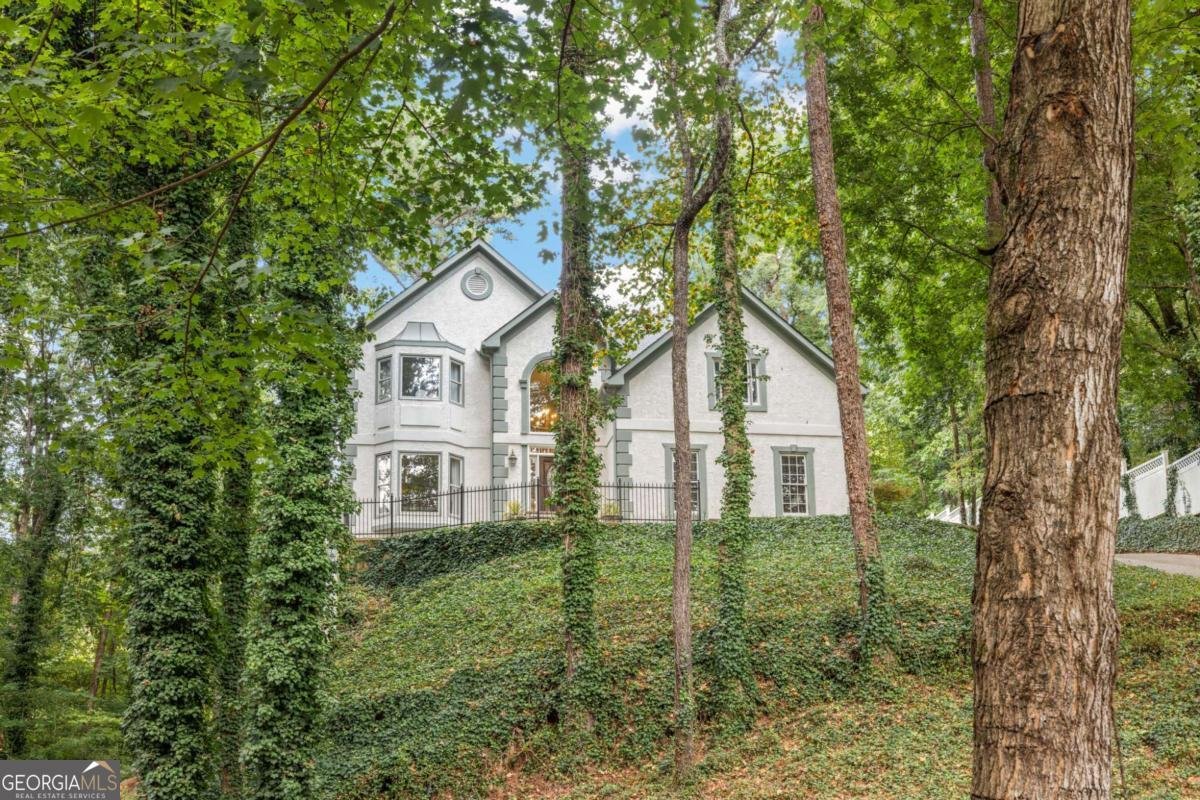 9570 Huntcliff Trace Atlanta - 39
