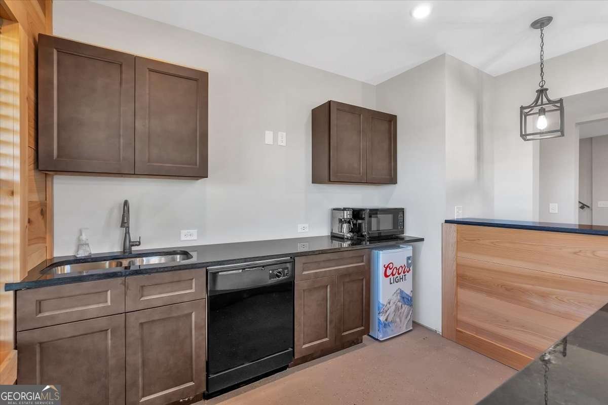 1172 Hunter Drive Ranger - 38