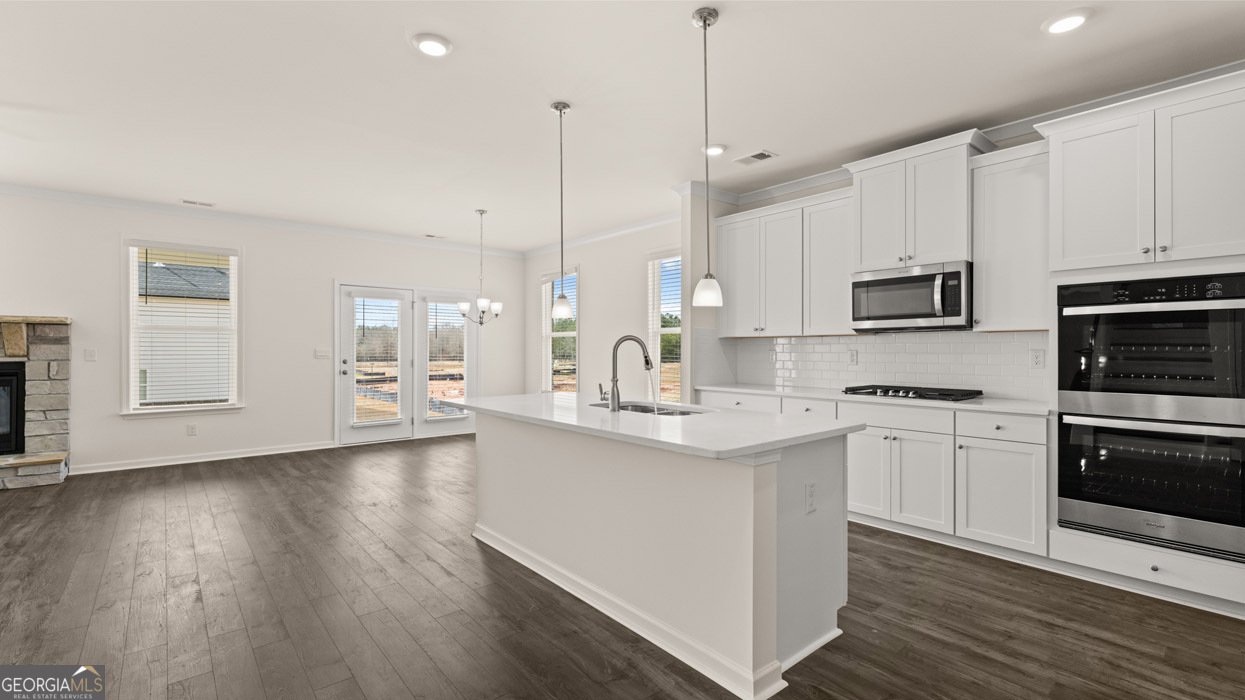 1688 Stolz Drive Bogart - 11
