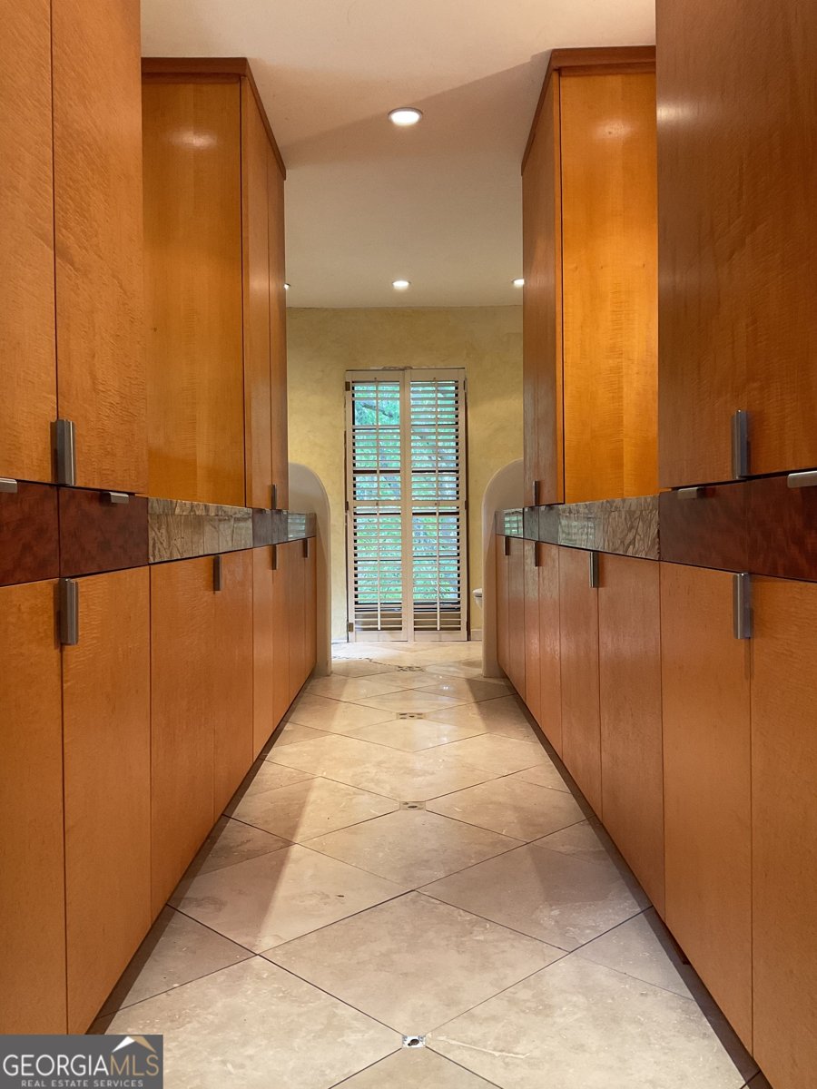 687 Lakeshore Drive Jackson - 21